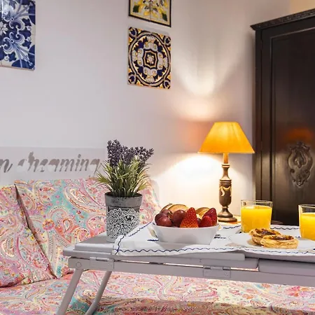 Amazing Camoes - Chiado, Лиссабон