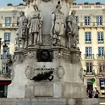 Apartment Amazing Camoes - Chiado, Lissabon