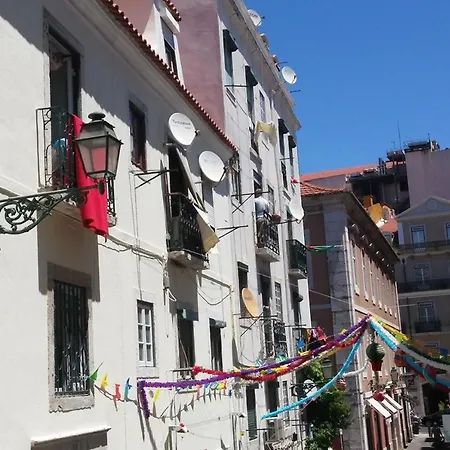 Апартаменты Amazing Camoes - Chiado,