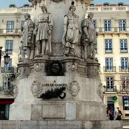 Apartment Amazing Camoes - Chiado, Lisbon
