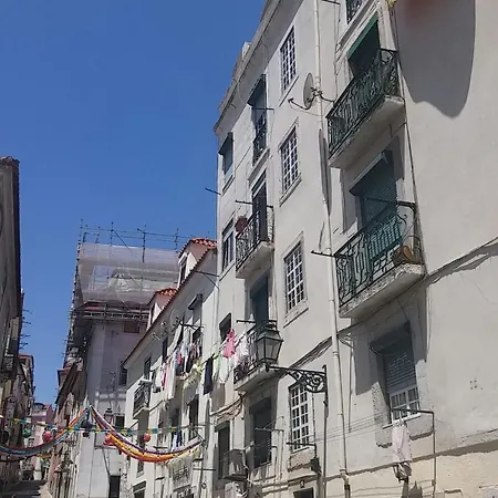 Apartment Amazing Camoes - Chiado, Lisbon