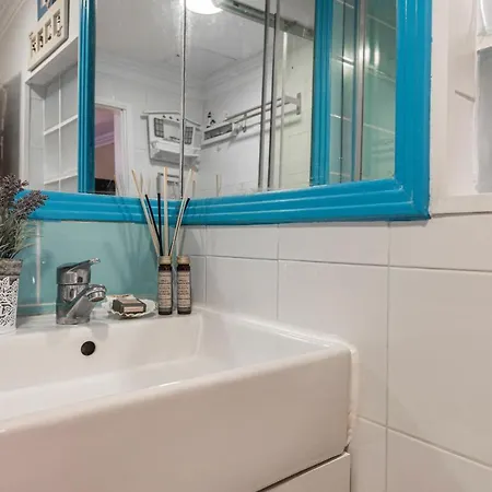 Amazing Camoes - Chiado, Apartment