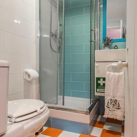 Daire Amazing Camoes - Chiado,