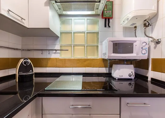 Amazing Camoes - Chiado, *