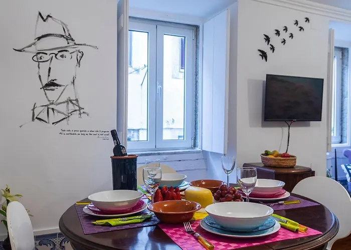 Amazing Camoes - Chiado, *