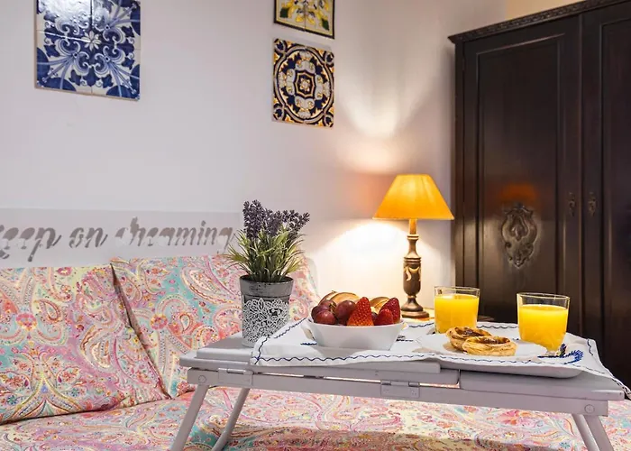 Amazing Camoes - Chiado, Лиссабон